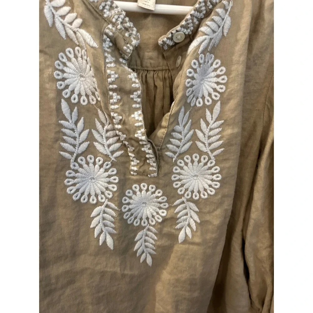 Banana Republic Linen Blouse Tan White Embroidered Petite Small Boho Top